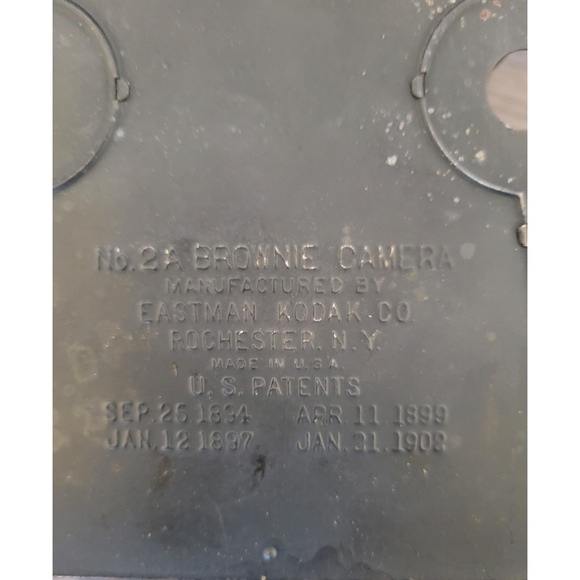 Vintage Eastman Kodak No. 2-A Brownie Box Camera Made In USA Shutter Works - Picture 10 of 16